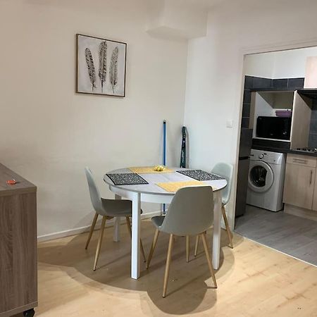 Aubenas : Beau Studio, Proche Du Chateau Eksteriør billede